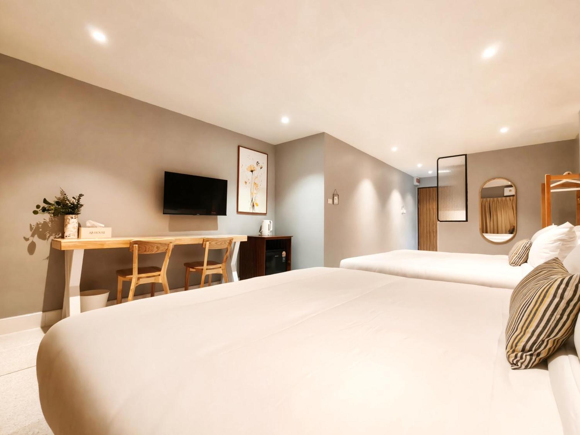 Ab House Aparthotel Bangkok Buitenkant foto